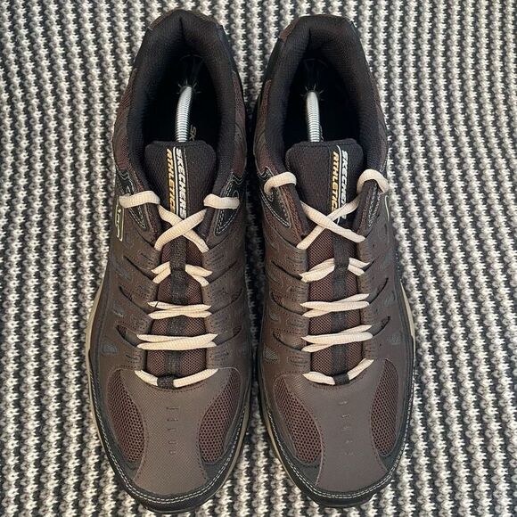 Skechers Brown and Black Athletic Shoes - Picture 8 of 11